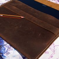 Hoi An Real Leather - Da Bao Real Leather: Vintage style laptop sleeves, made of soft buffalo leather, light in weight with strap to hold flap closed.